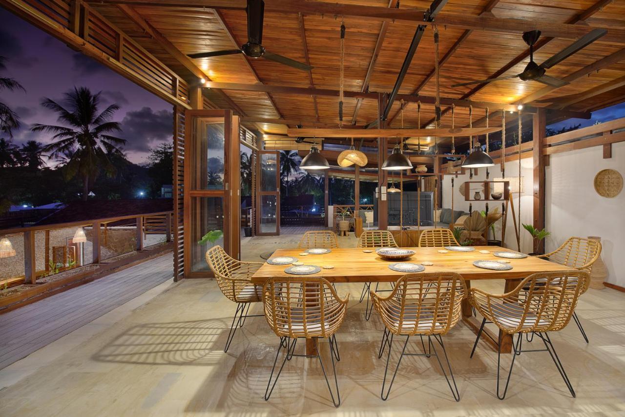 Villa Sakura. Luxury 3 Bedroom Villa. Selong Belanak Exterior foto